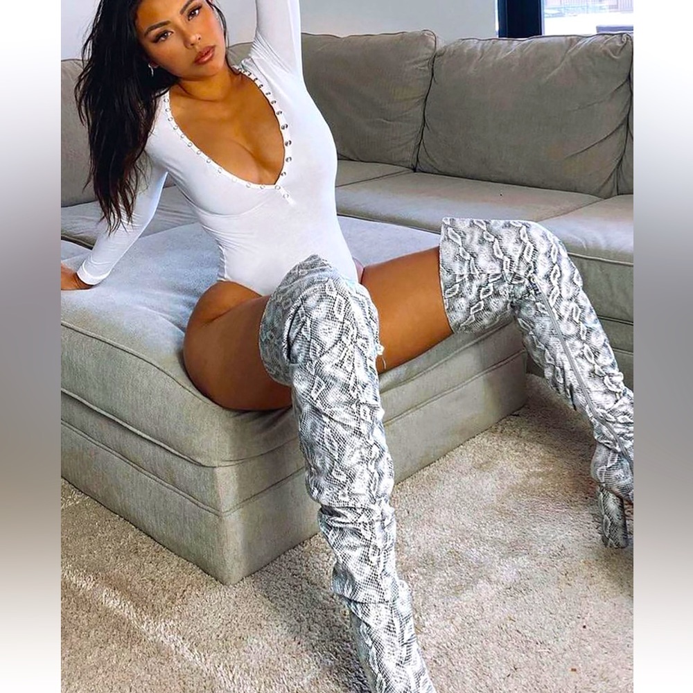 Over the knee Snake skin design boot